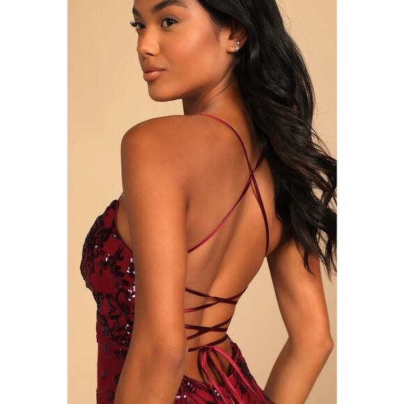 NWOT Lulus Keep Glowing Wine Red Sequin Lace-Up Bodycon Mini Dress Glam Size M - Picture 3 of 6